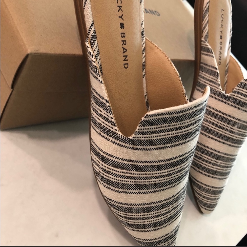 New in box Lucky Brand BRYNNUH MULE 8.5 - Picture 3 of 5
